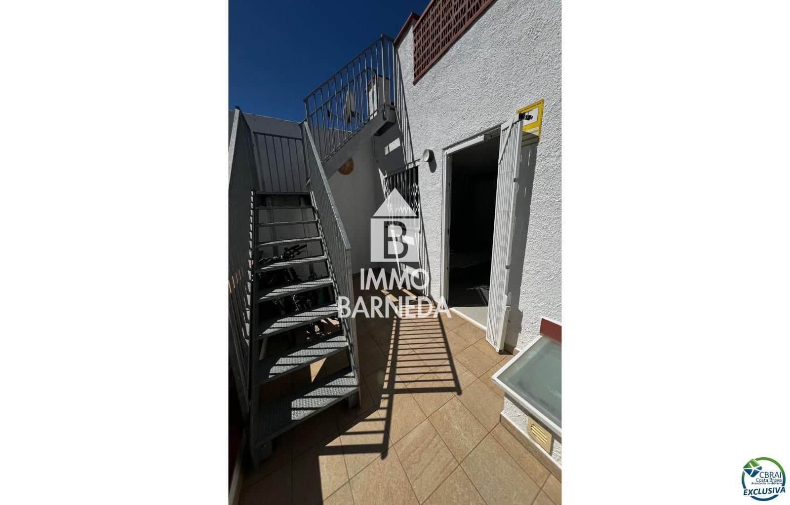 Chalet de 2 habitaciones en Empuriabrava en venta - 225.000 € (Ref: 9882428)