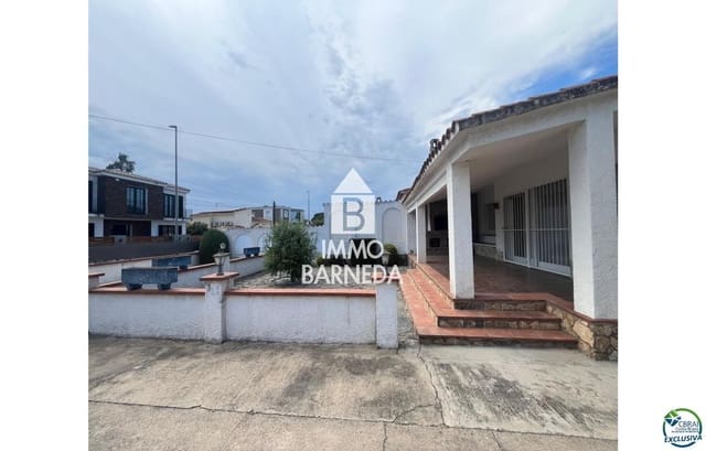 Villa til salg i Empuriabrava, Castelló d'Empúries med garage - € 379.000 (Ref: 9882429)