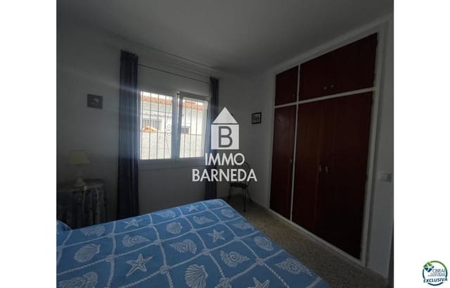 Villa til salg i Empuriabrava, Castelló d'Empúries med garage - € 379.000 (Ref: 9882429)