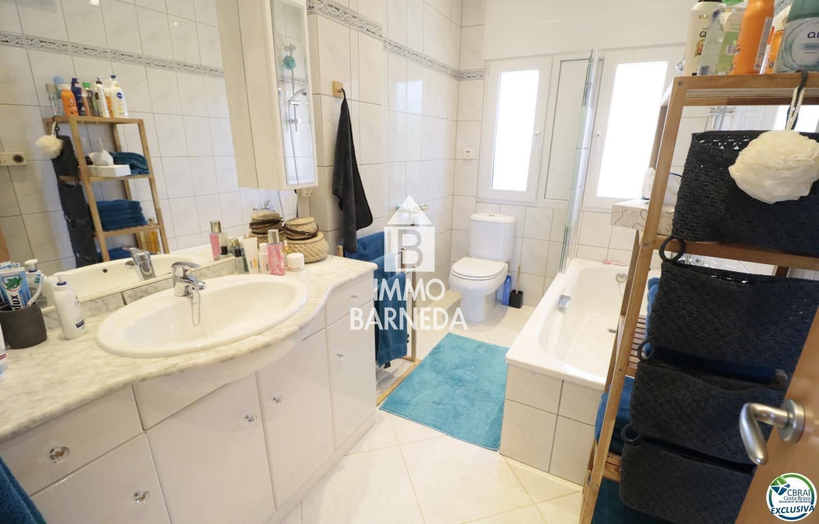 4 bedroom Villa for sale in Roses with pool garage - € 475,000 (Ref: 9892696)