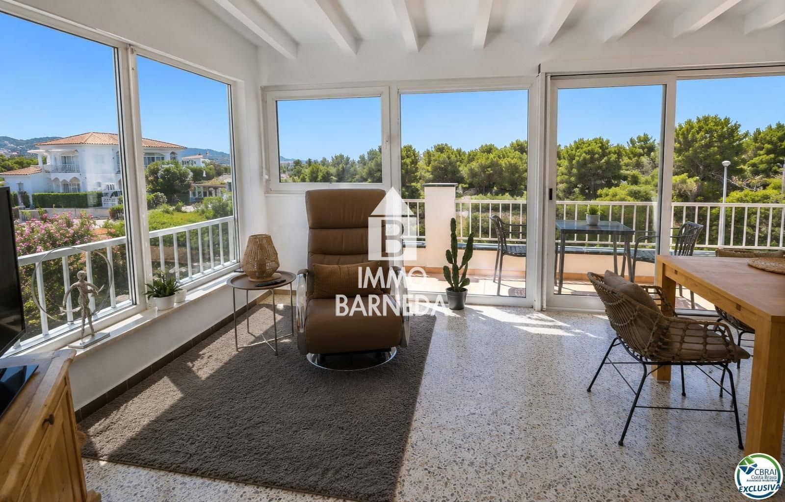 4 bedroom Villa for sale in Roses with pool garage - € 475,000 (Ref: 9892696)