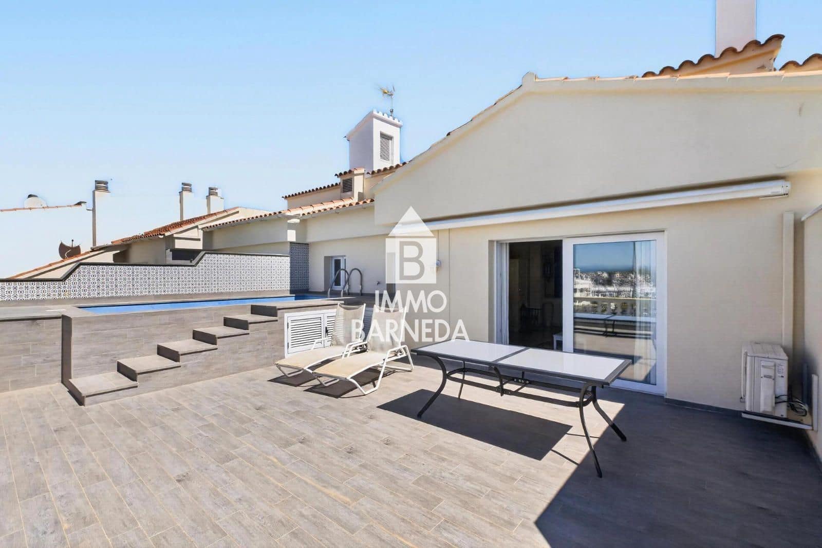 3 bedroom Flat for sale in Empuriabrava with pool garage - € 480,000 (Ref: 9895274)