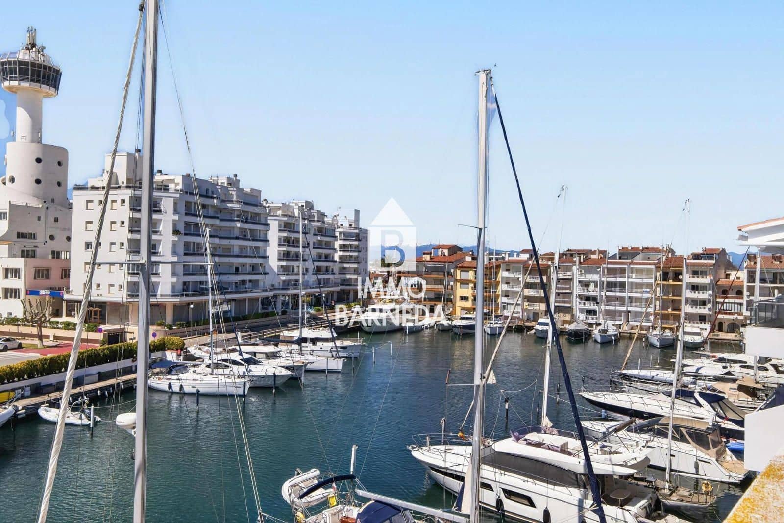 3 bedroom Flat for sale in Empuriabrava with pool garage - € 480,000 (Ref: 9895274)