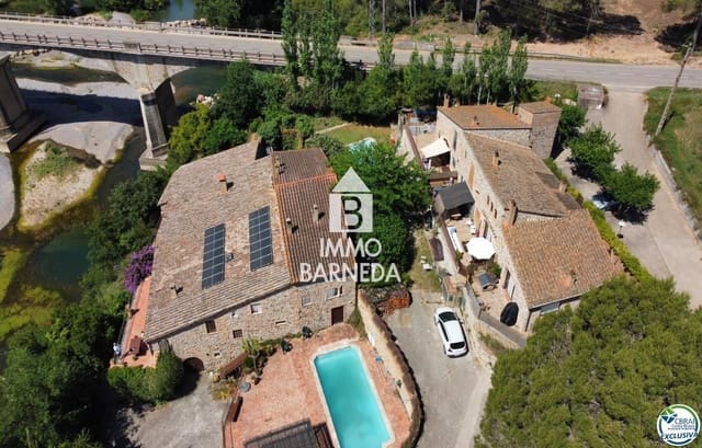 11 bedroom Villa for sale in Sant Miquel de Fluvià - € 1,900,000 (Ref: 9895275)