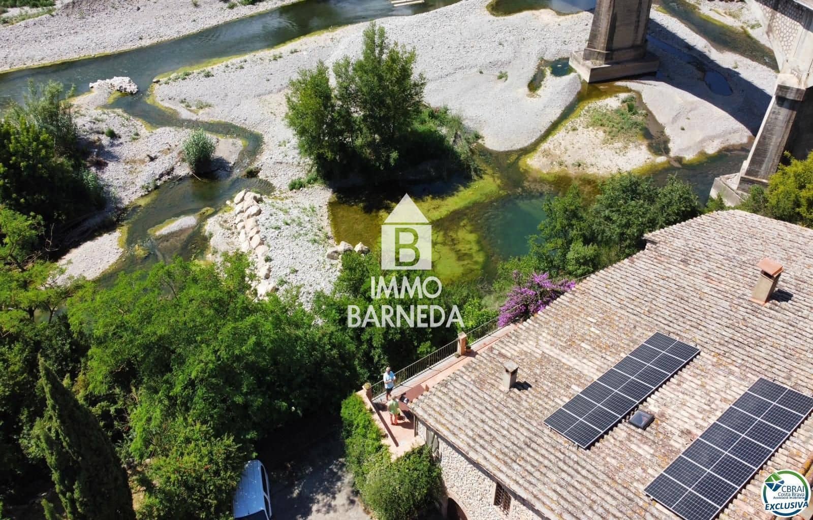 Chalet de 11 habitaciones en Sant Miquel de Fluvià en venta con piscina garaje - 1.900.000 € (Ref: 9895275)