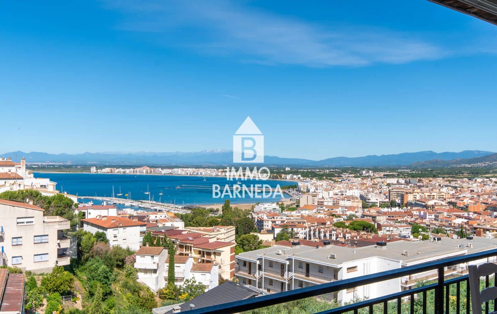 Piso de 2 habitaciones en Roses en venta - 198.000 € (Ref: 9905172)