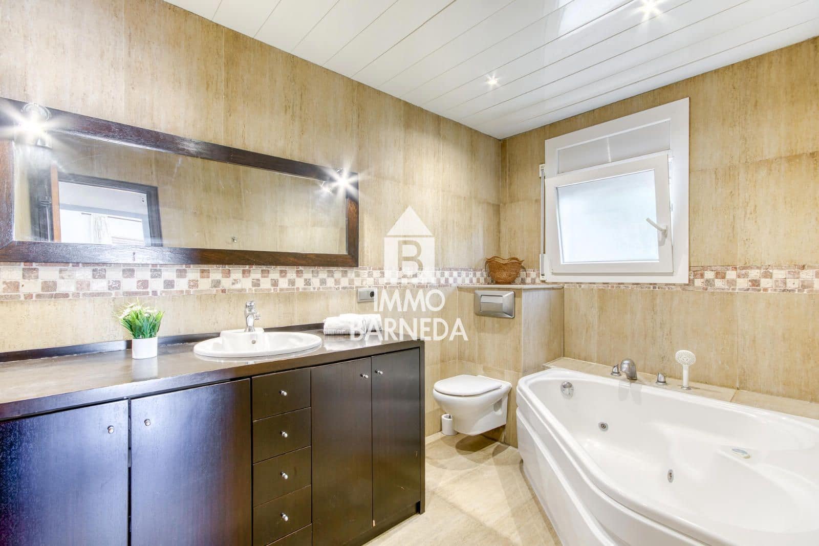 Piso de 2 habitaciones en Roses en venta - 198.000 € (Ref: 9905172)