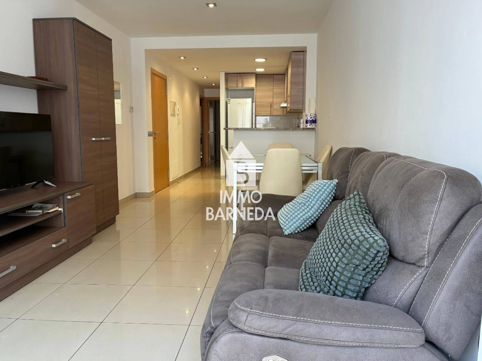 2 bedroom Flat for sale in Roses - € 195,000 (Ref: 9911540)