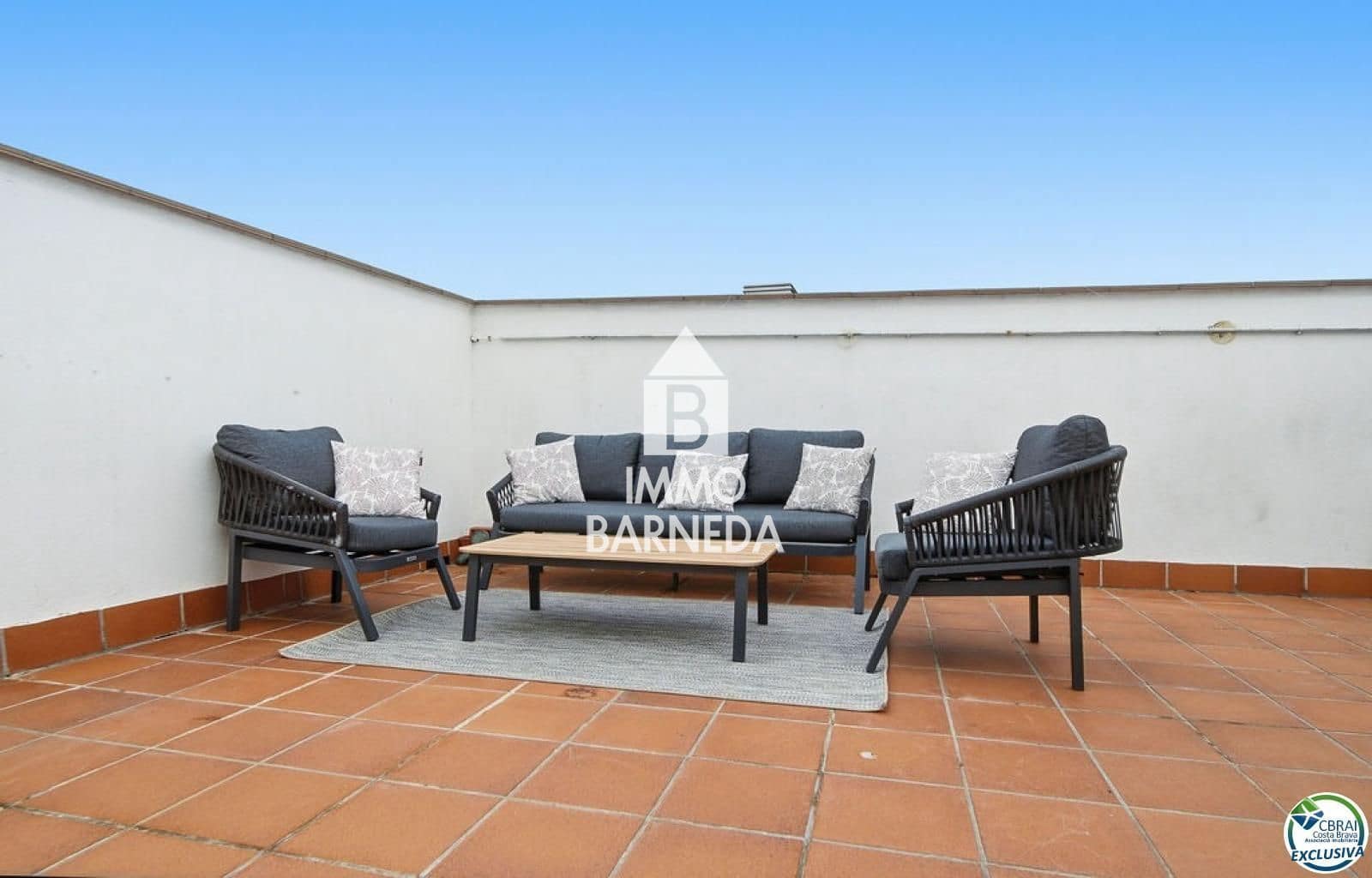 2 slaapkamer Flat te koop in Santa Margarida met zwembad garage - € 235.000 (Ref: 9911541)