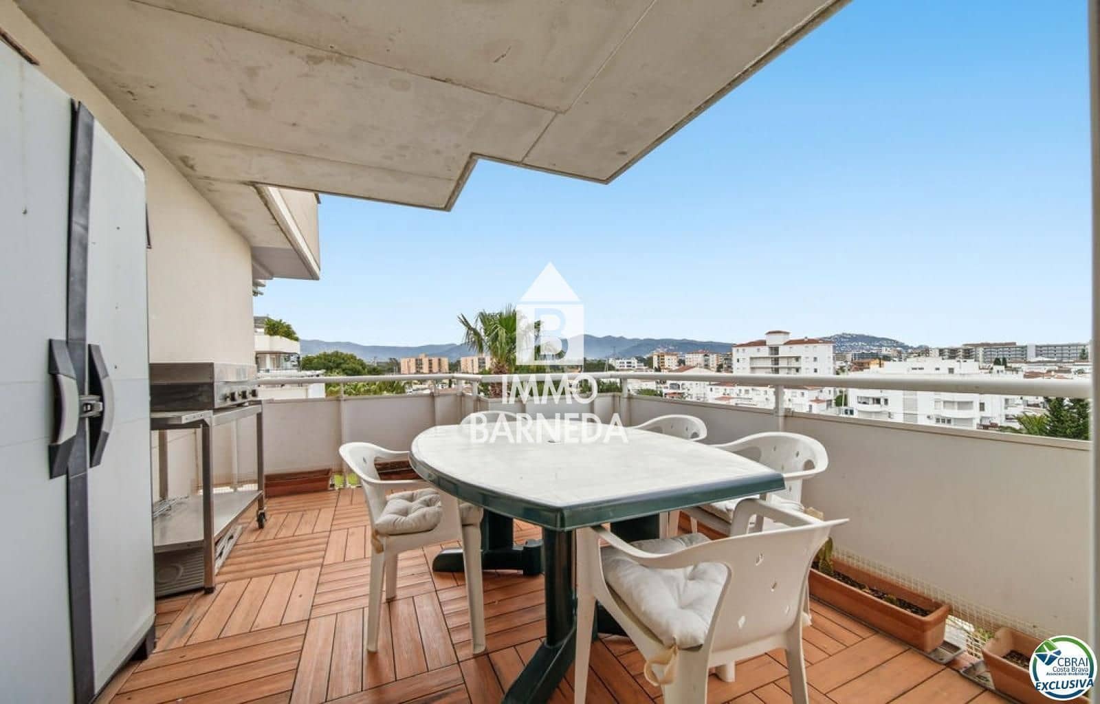 2 slaapkamer Flat te koop in Santa Margarida met zwembad garage - € 235.000 (Ref: 9911541)
