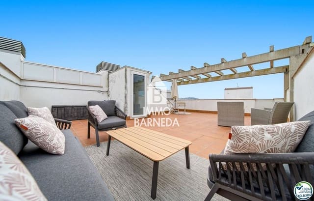 2 slaapkamer Flat te koop in Santa Margarida, Roses met zwembad garage - € 235.000 (Ref: 9911541)