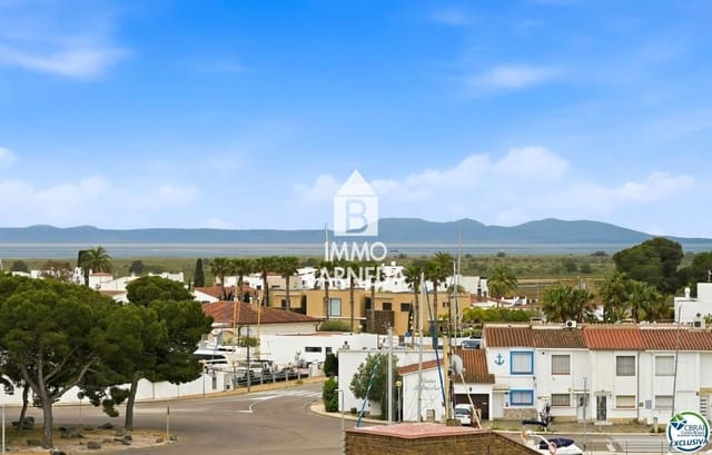 2 slaapkamer Flat te koop in Santa Margarida, Roses met zwembad garage - € 235.000 (Ref: 9911541)