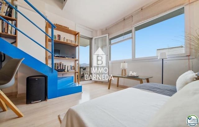 2 slaapkamer Flat te koop in Santa Margarida, Roses met zwembad garage - € 235.000 (Ref: 9911541)