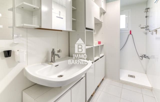 2 bedroom Flat for sale in Roses - € 223,000 (Ref: 9914835)