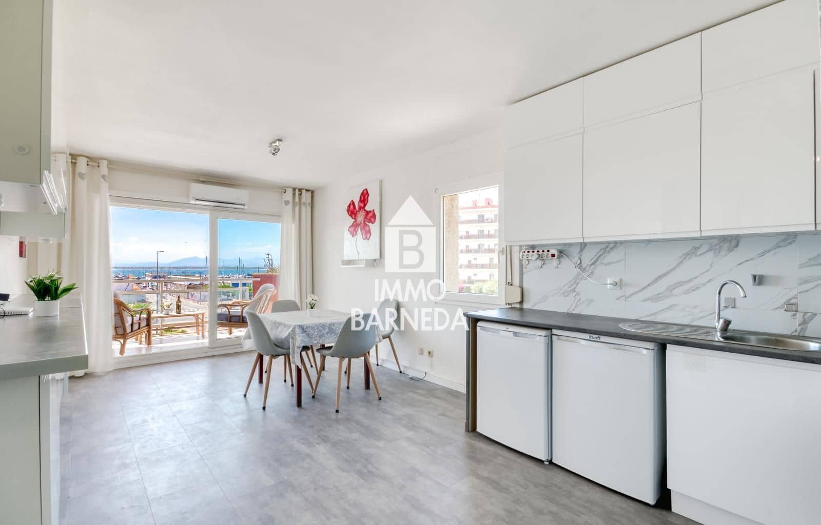 2 bedroom Flat for sale in Roses - € 223,000 (Ref: 9914835)
