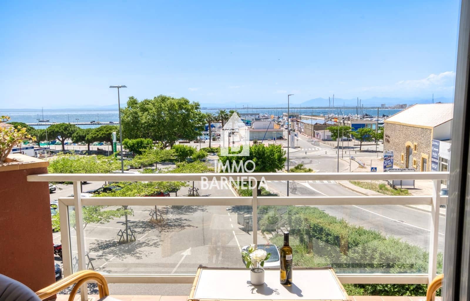 2 bedroom Flat for sale in Roses - € 223,000 (Ref: 9914835)