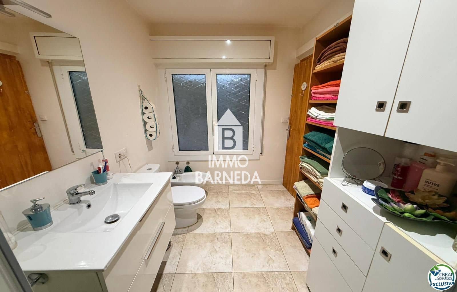 2 bedroom Flat for sale in Roses - € 190,000 (Ref: 9924933)