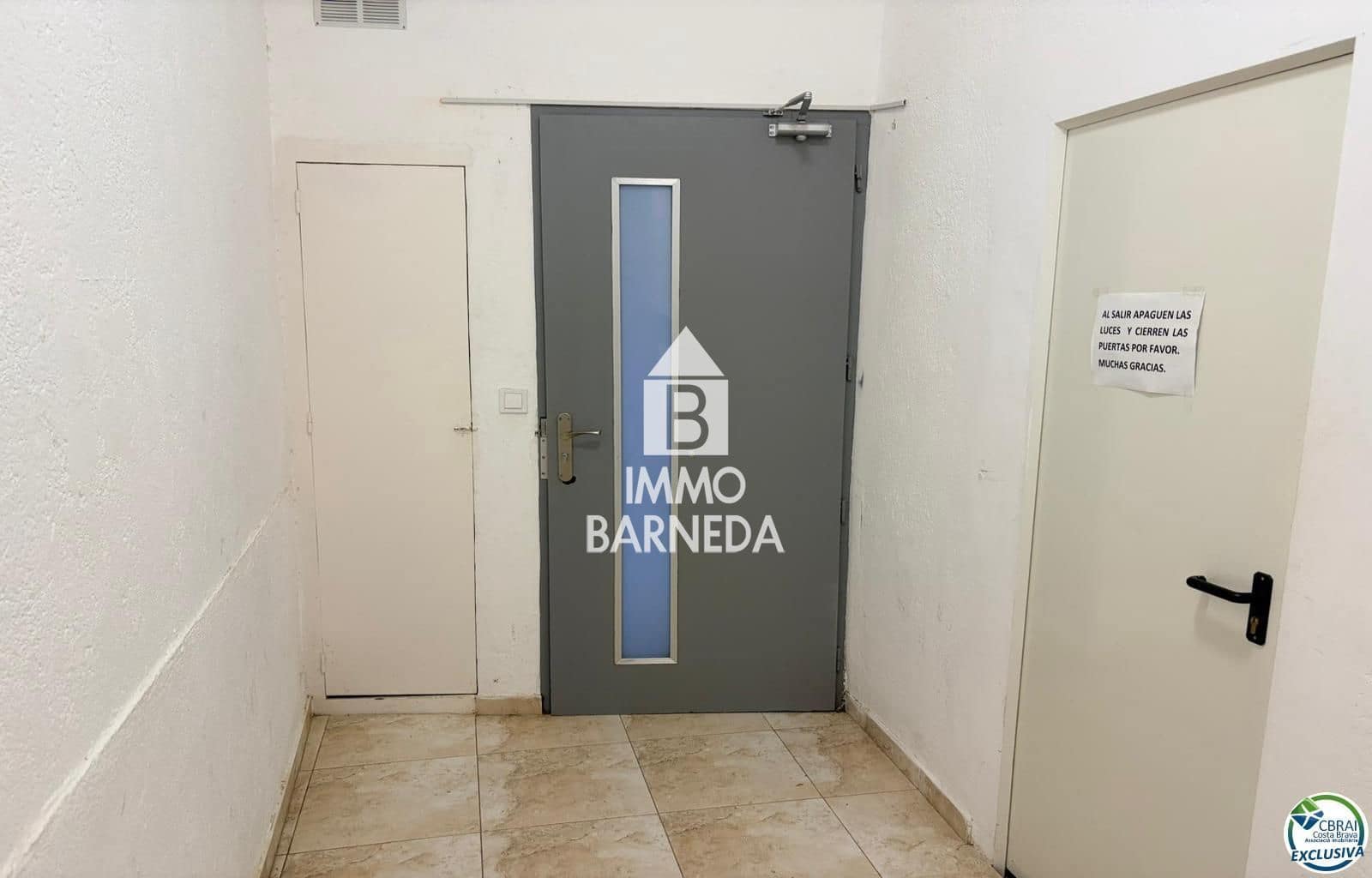 2 bedroom Flat for sale in Roses - € 190,000 (Ref: 9924933)