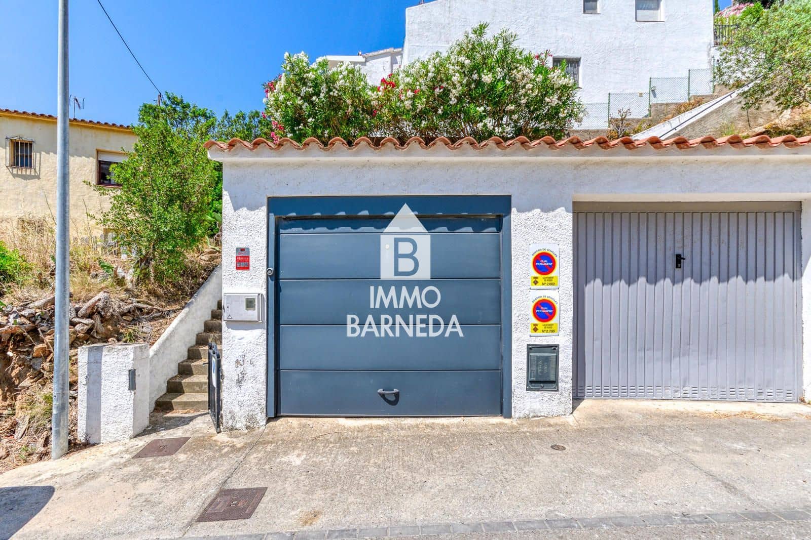 3 bedroom Townhouse for sale in Roses with garage - € 755,000 (Ref: 9926464)