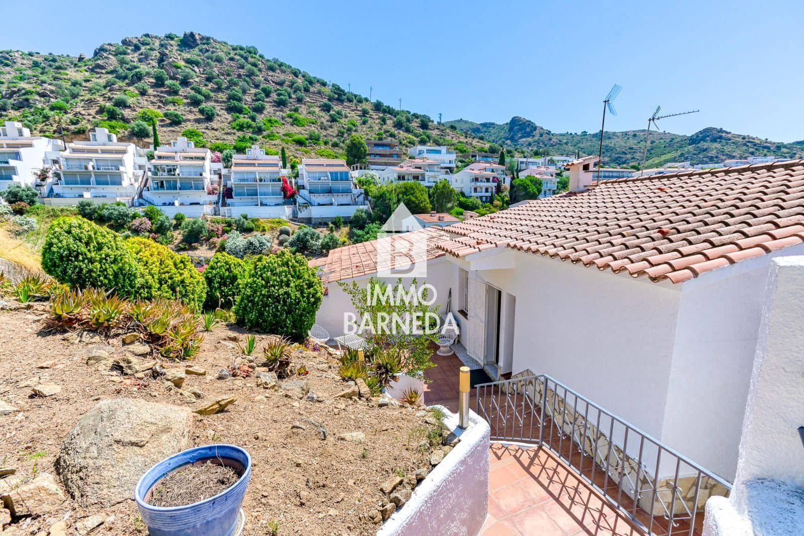 3 bedroom Townhouse for sale in Roses with garage - € 755,000 (Ref: 9926464)