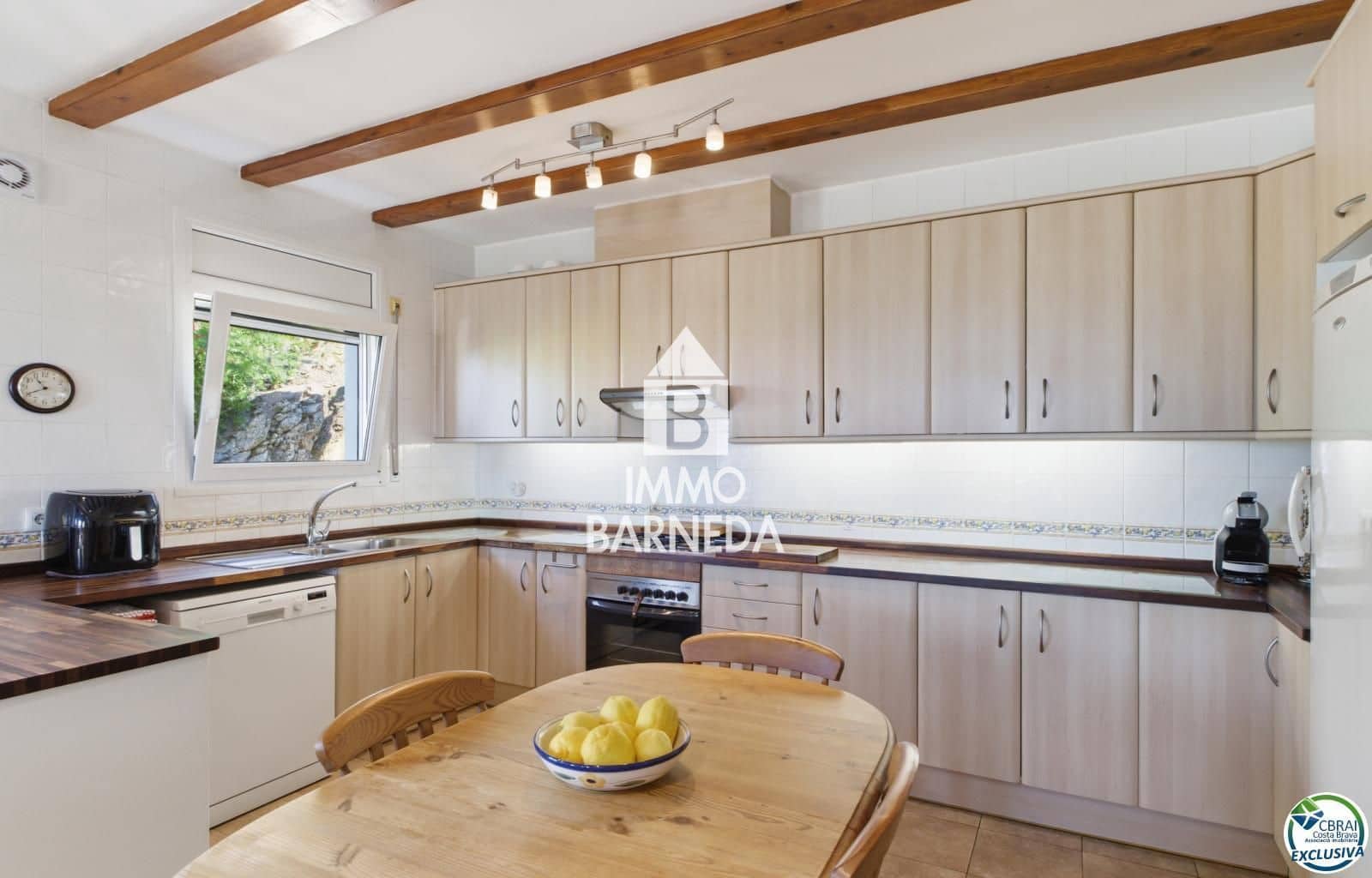 3 bedroom Villa for sale in Palau-saverdera with pool garage - € 650,000 (Ref: 9927896)