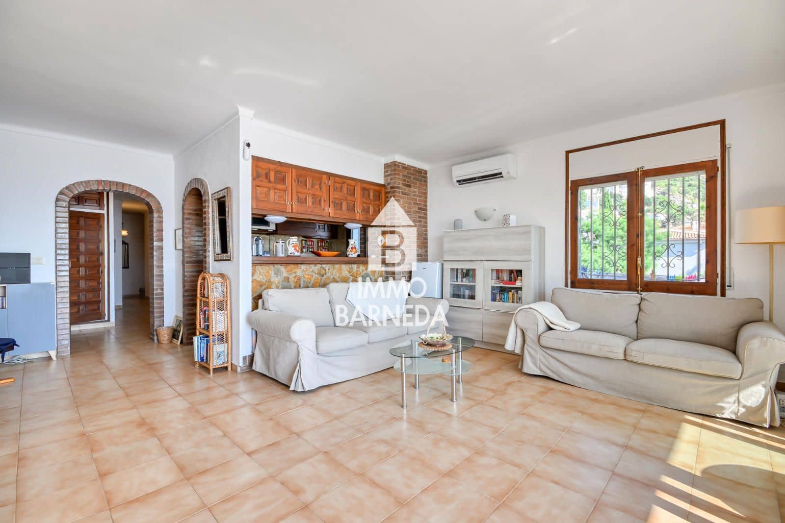 3 bedroom Flat for sale in Roses with pool garage - € 385,000 (Ref: 9929770)