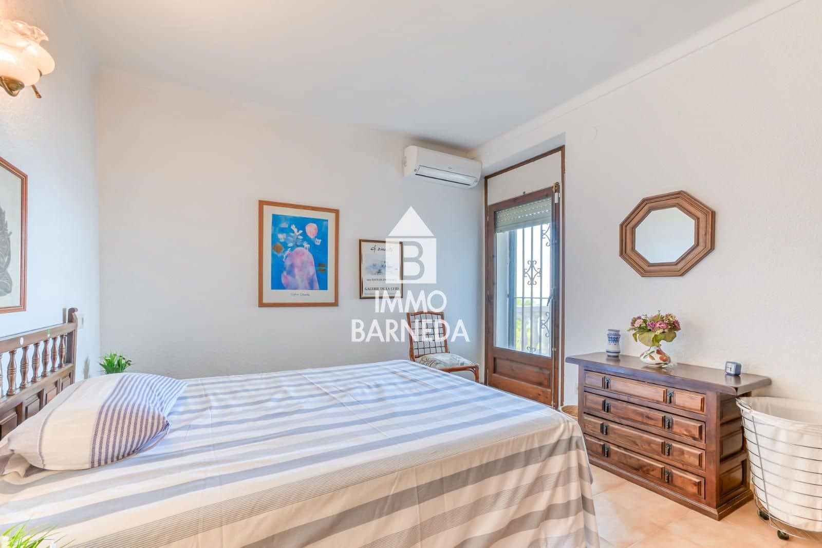 3 bedroom Flat for sale in Roses with pool garage - € 385,000 (Ref: 9929770)