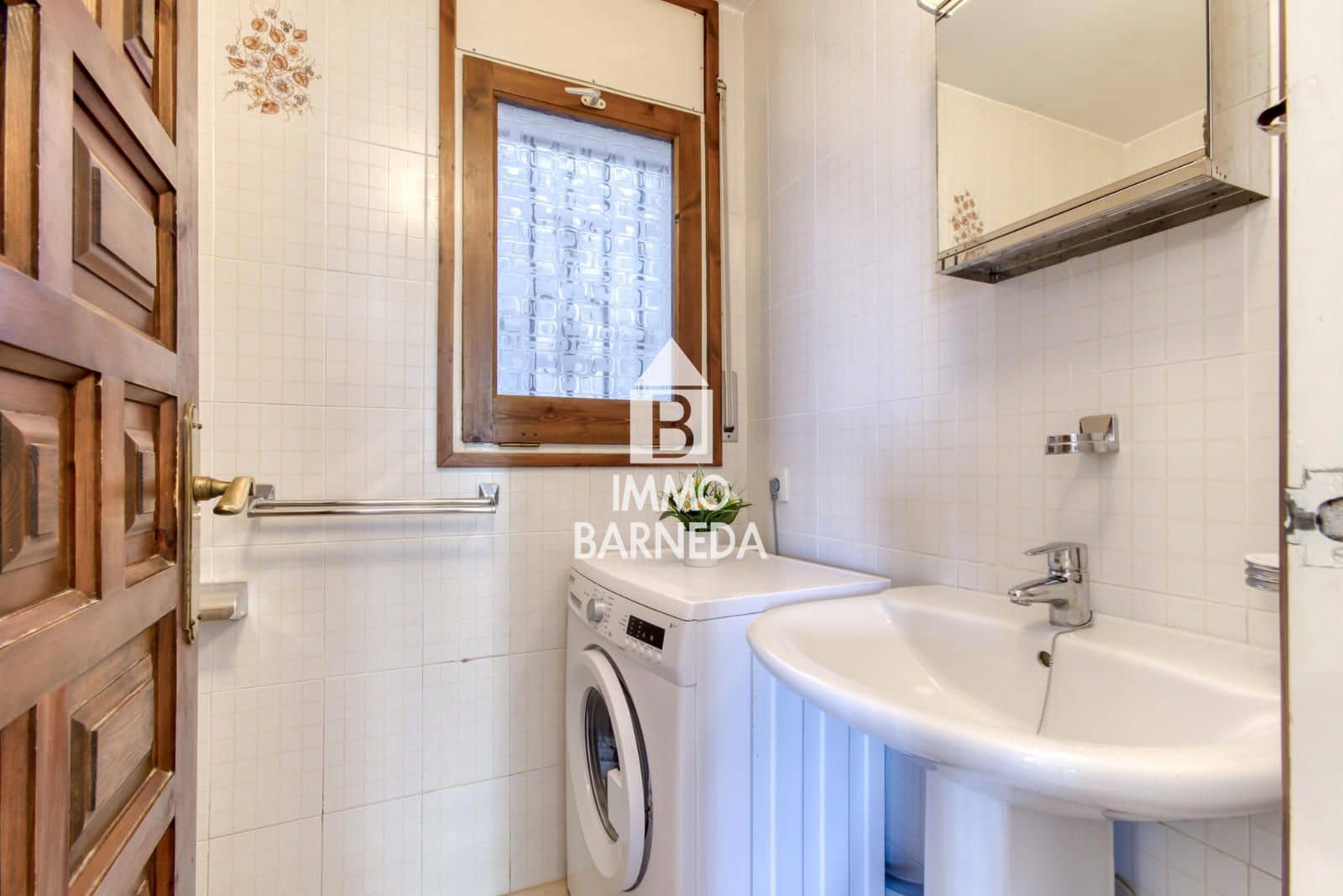 3 bedroom Flat for sale in Roses with pool garage - € 385,000 (Ref: 9929770)