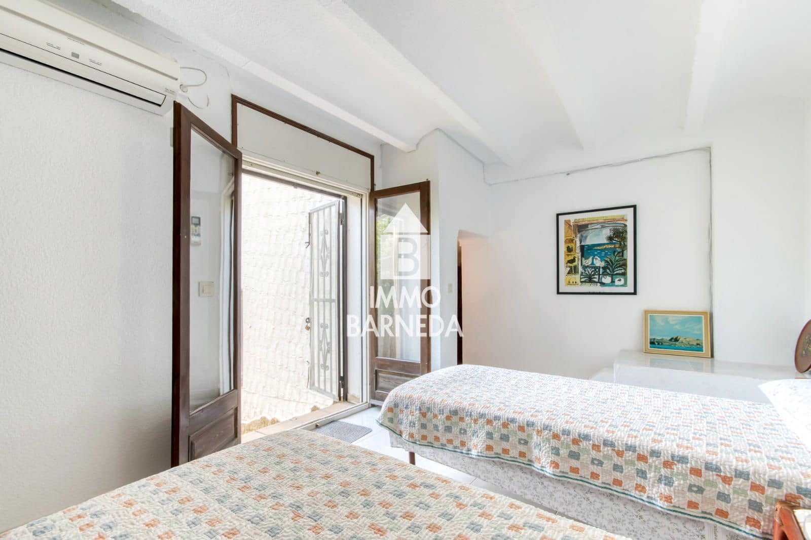 3 bedroom Flat for sale in Roses with pool garage - € 385,000 (Ref: 9929770)