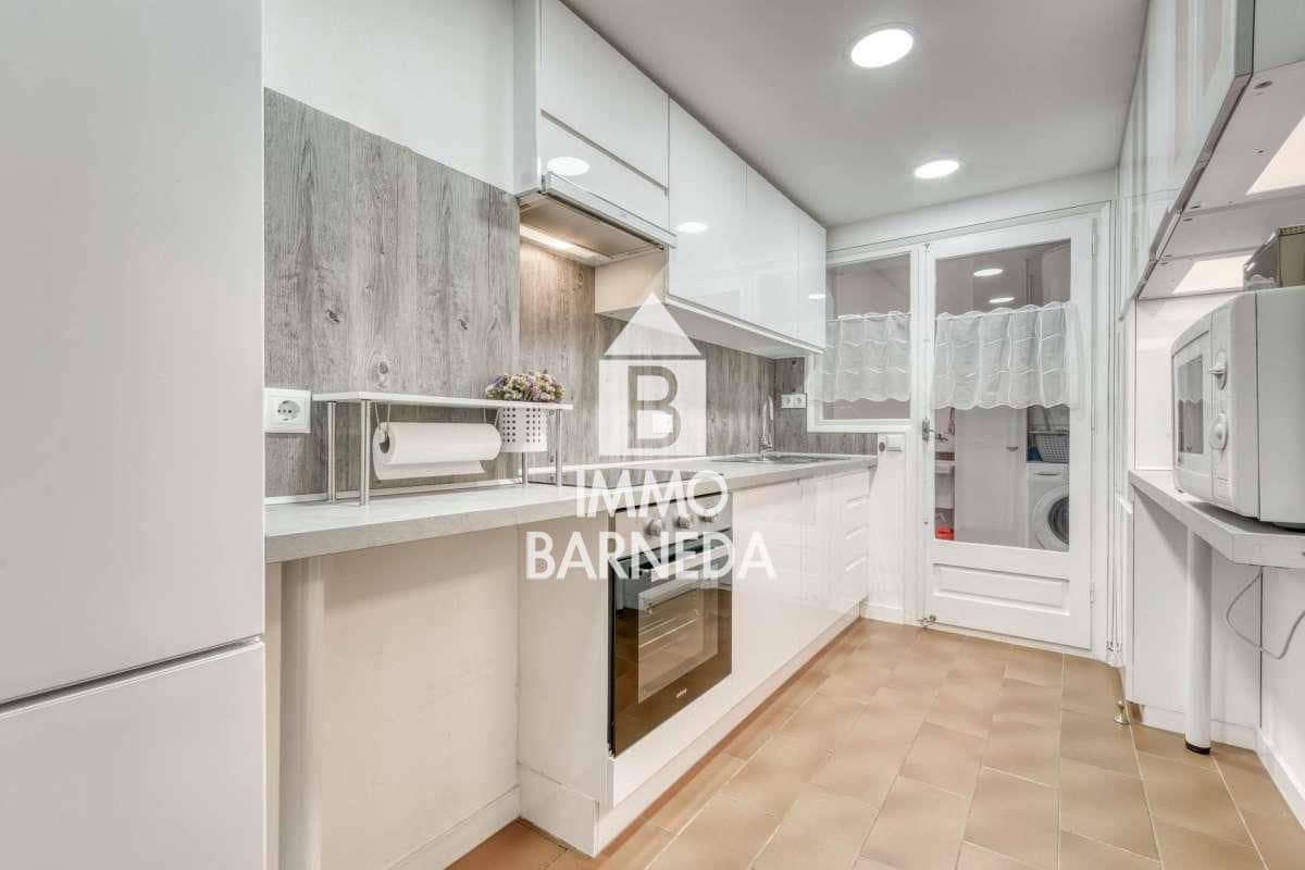 2 bedroom Flat for sale in Roses - € 235,000 (Ref: 9929773)