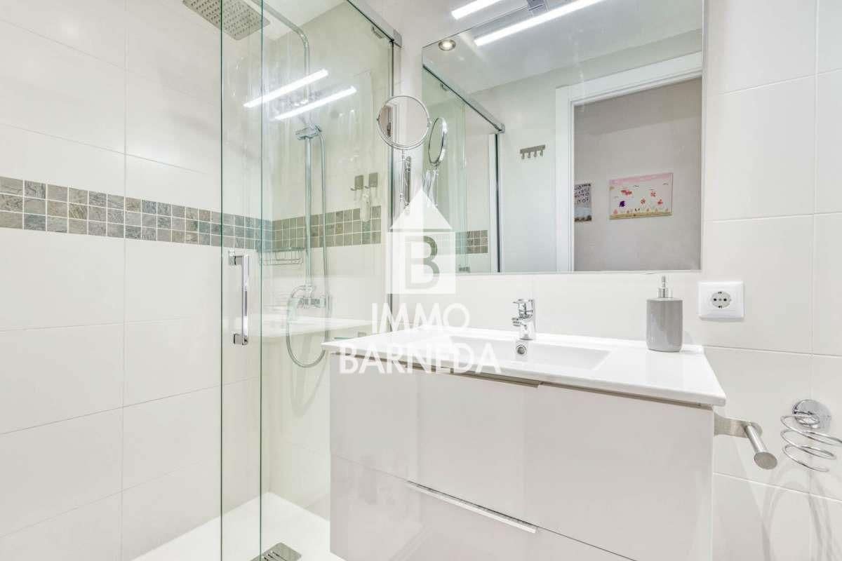 2 bedroom Flat for sale in Roses - € 235,000 (Ref: 9929773)