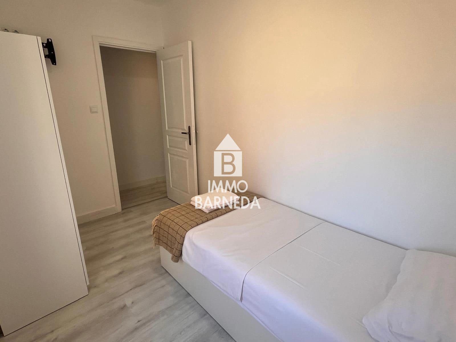 2 bedroom Flat for sale in Roses - € 180,000 (Ref: 9932063)