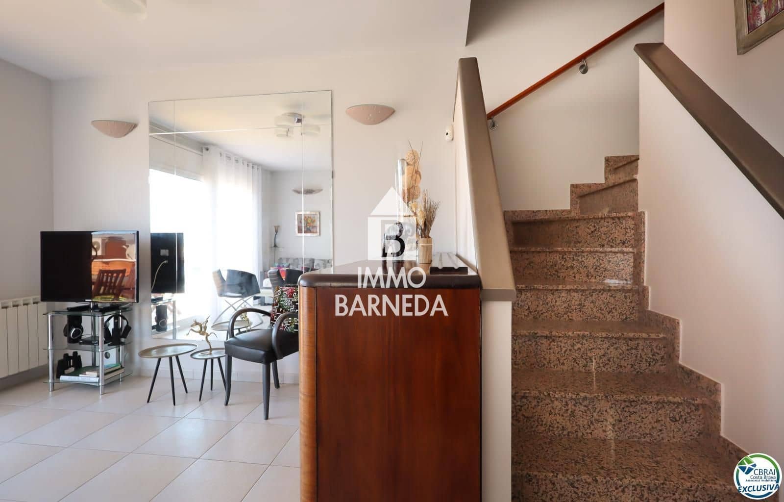 2 chambre Villa/Maison à vendre à Llanca avec garage - 435 000 € (Ref: 9932064)