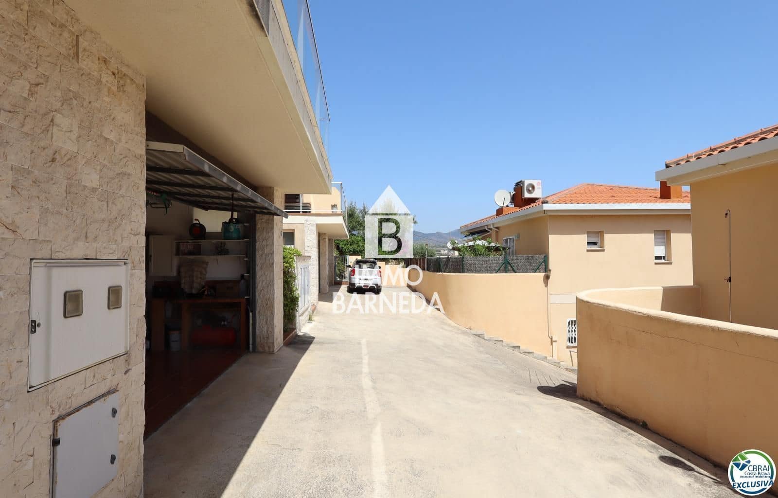 2 chambre Villa/Maison à vendre à Llanca avec garage - 435 000 € (Ref: 9932064)
