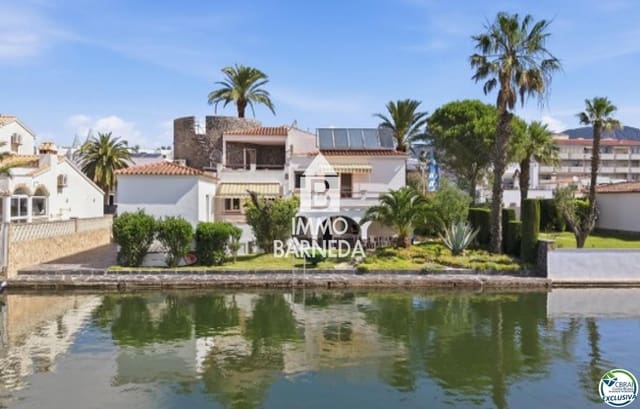 6 quarto Moradia para venda em Santa Margarida, Roses com garagem - 1 800 000 € (Ref: 9935200)
