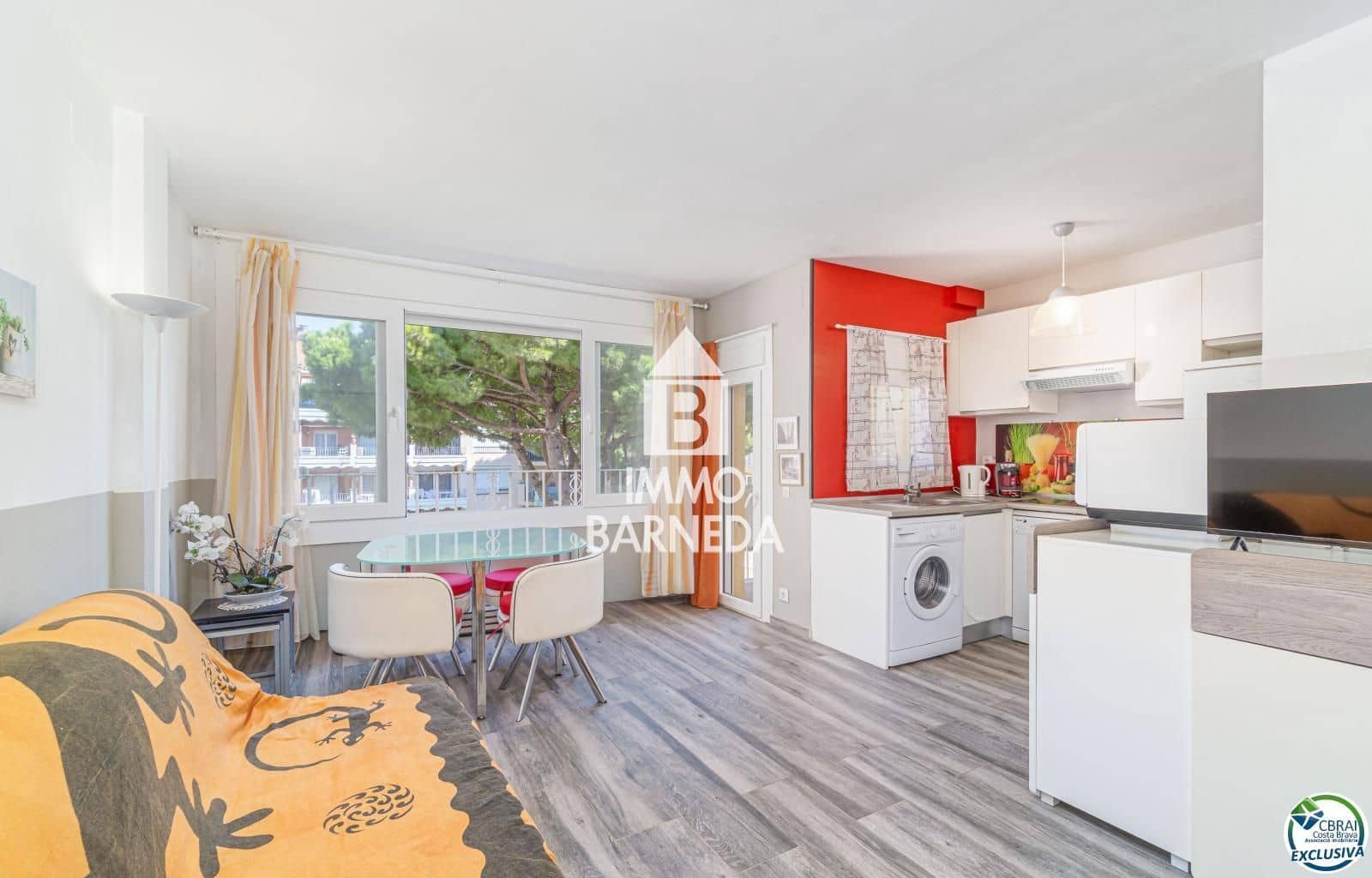 1 bedroom Flat for sale in Empuriabrava with pool - € 155,000 (Ref: 9936691)