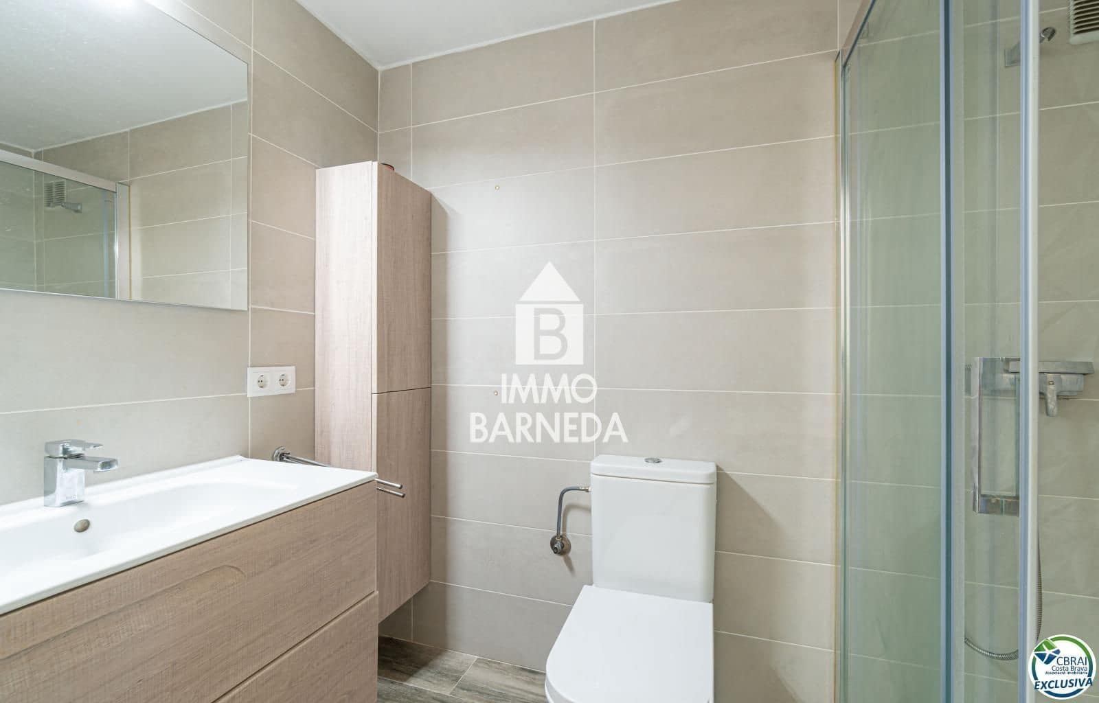 1 bedroom Flat for sale in Empuriabrava with pool - € 155,000 (Ref: 9936691)