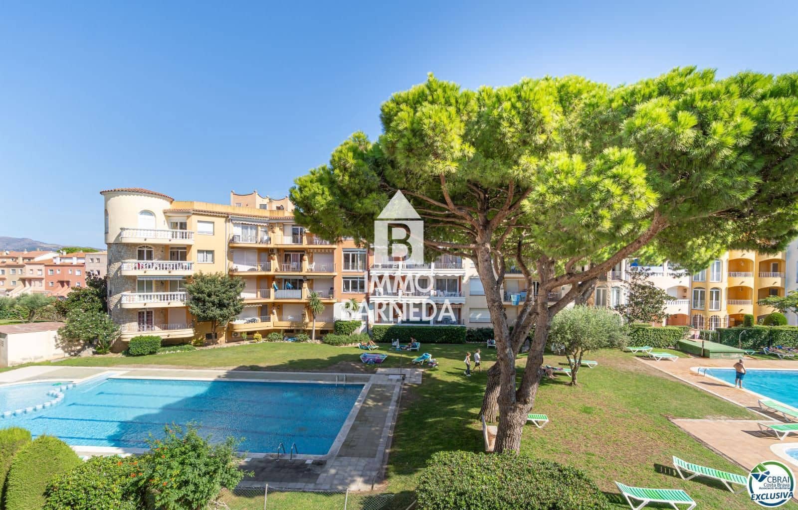 1 bedroom Flat for sale in Empuriabrava with pool - € 155,000 (Ref: 9936691)