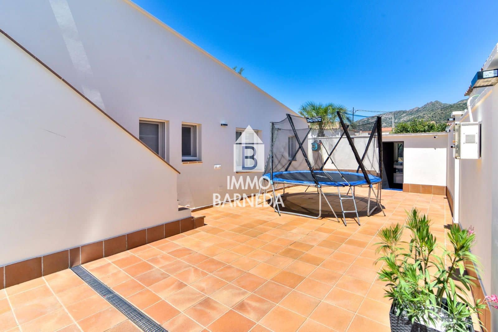 3 slaapkamer Villa te koop in Roses met zwembad garage - € 535.000 (Ref: 9944340)