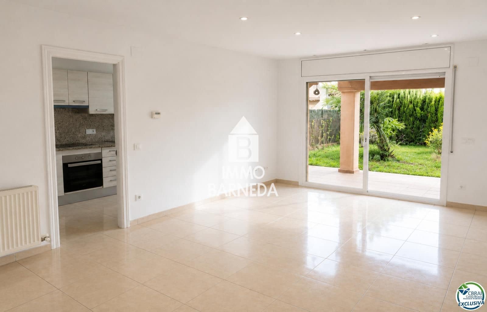 4 soverom Villa til salgs i Empuriabrava med garasje - € 295 000 (Ref: 9944341)