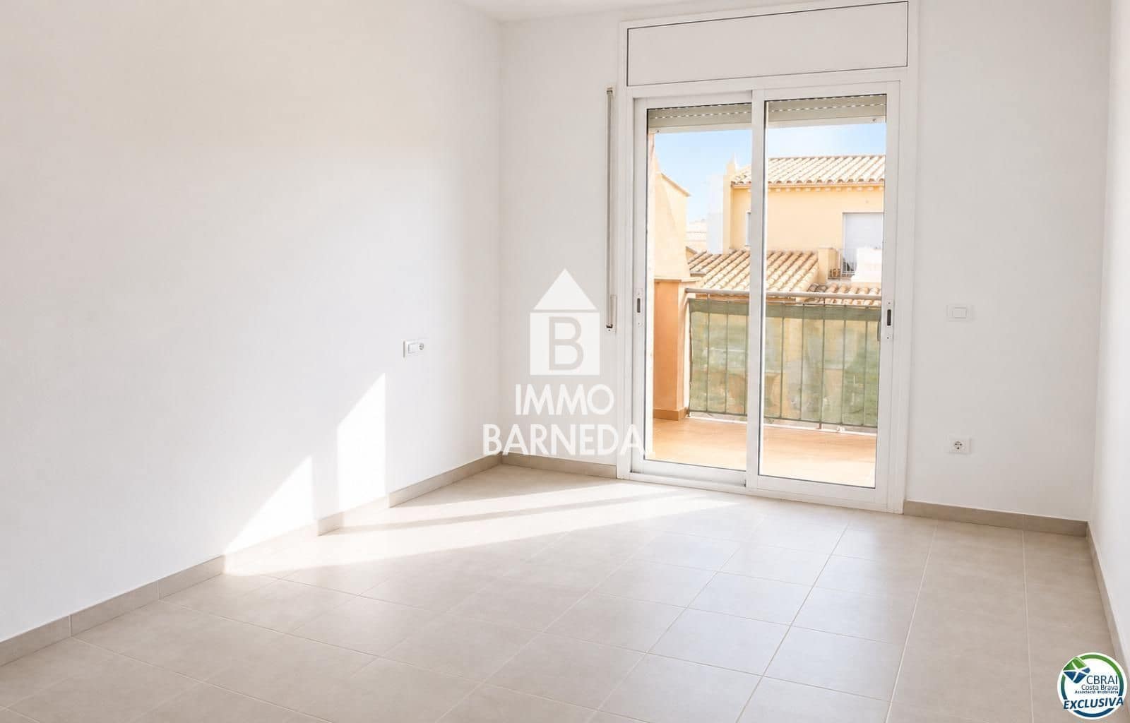 4 soverom Villa til salgs i Empuriabrava med garasje - € 295 000 (Ref: 9944341)