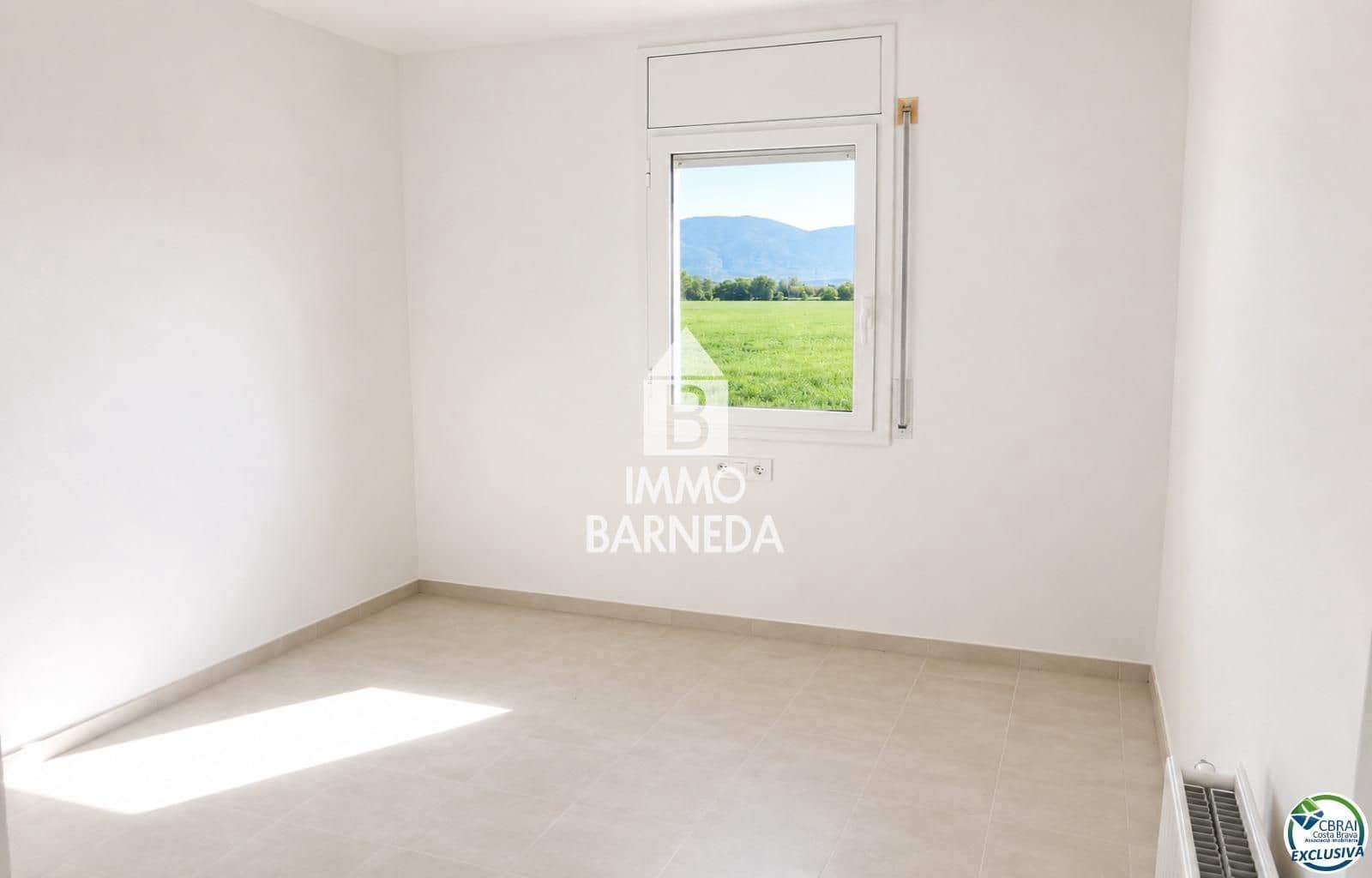 4 soverom Villa til salgs i Empuriabrava med garasje - € 295 000 (Ref: 9944341)