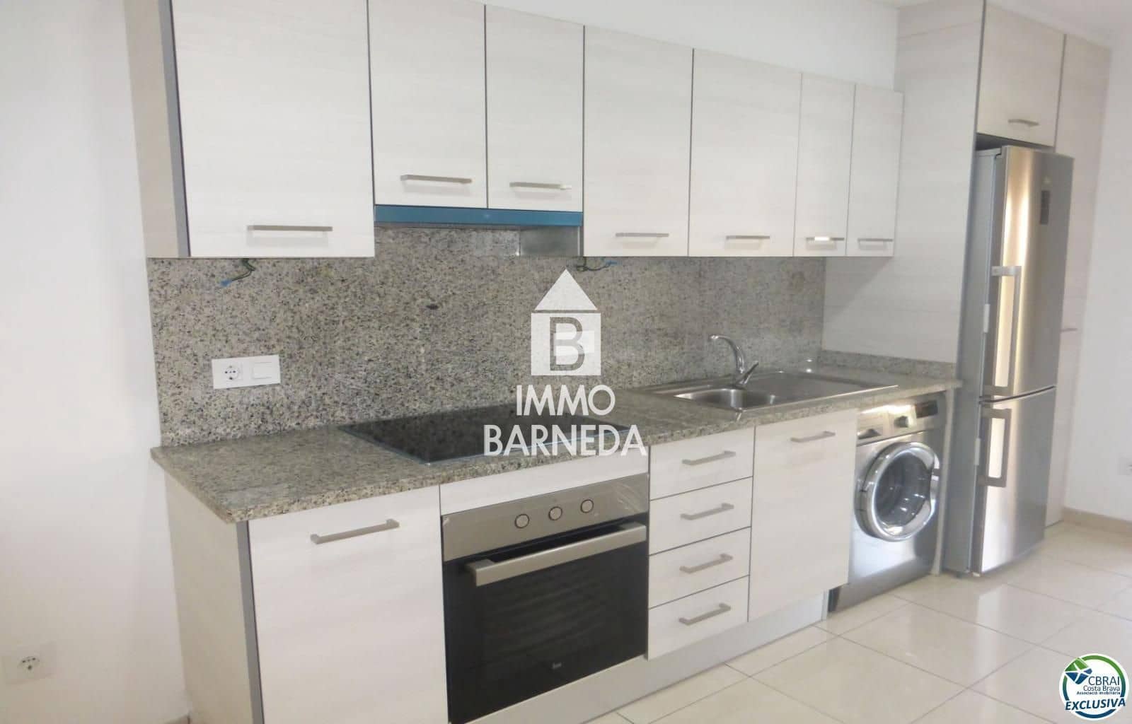4 soverom Villa til salgs i Empuriabrava med garasje - € 295 000 (Ref: 9944341)