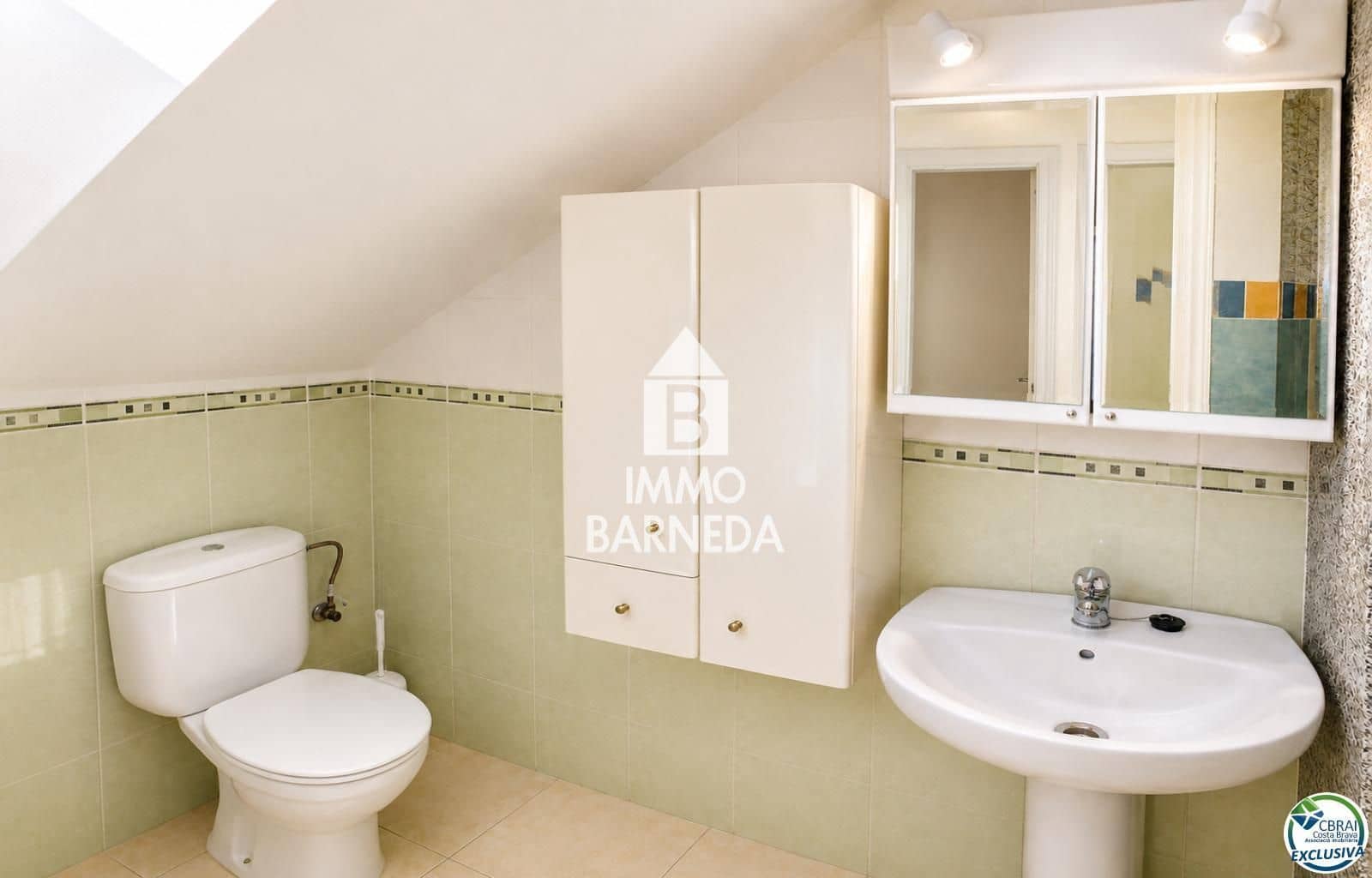 4 soverom Villa til salgs i Empuriabrava med garasje - € 295 000 (Ref: 9944341)