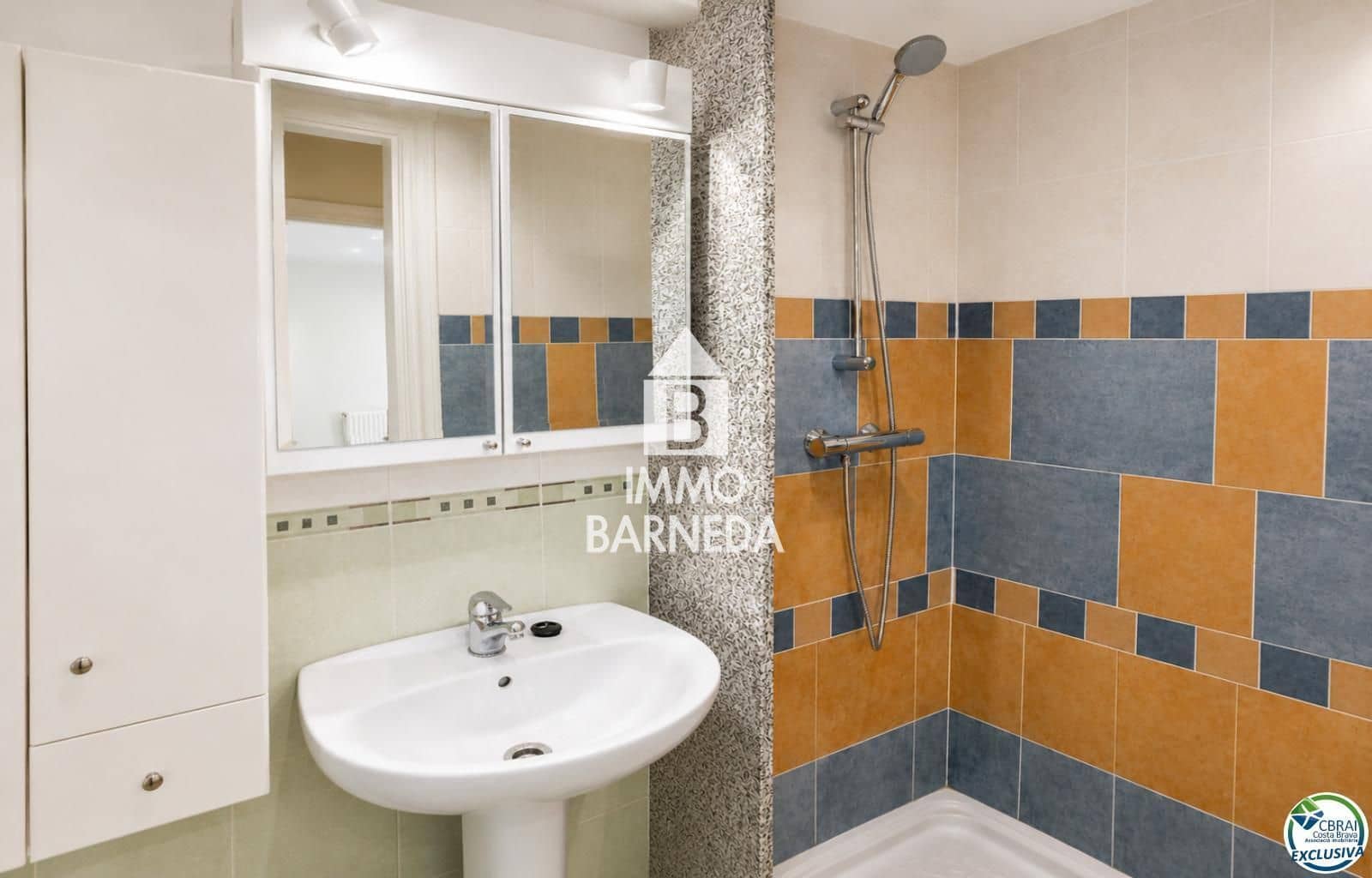 4 soverom Villa til salgs i Empuriabrava med garasje - € 295 000 (Ref: 9944341)