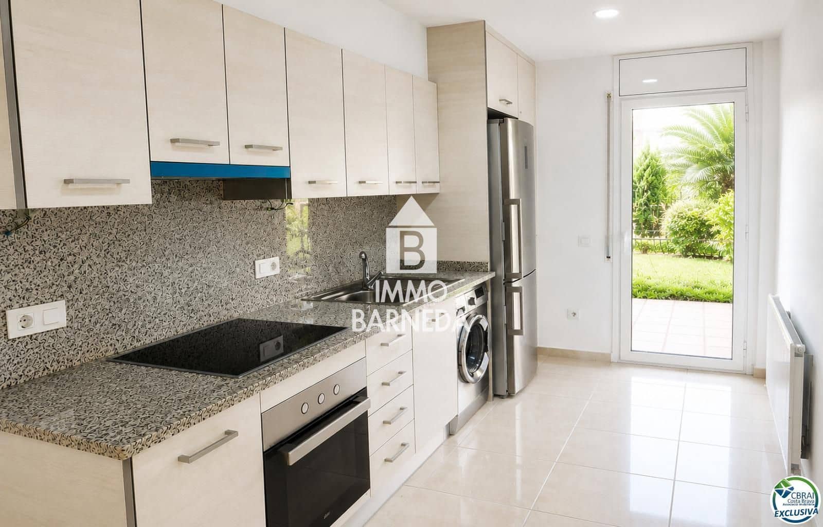 4 soverom Villa til salgs i Empuriabrava med garasje - € 295 000 (Ref: 9944341)