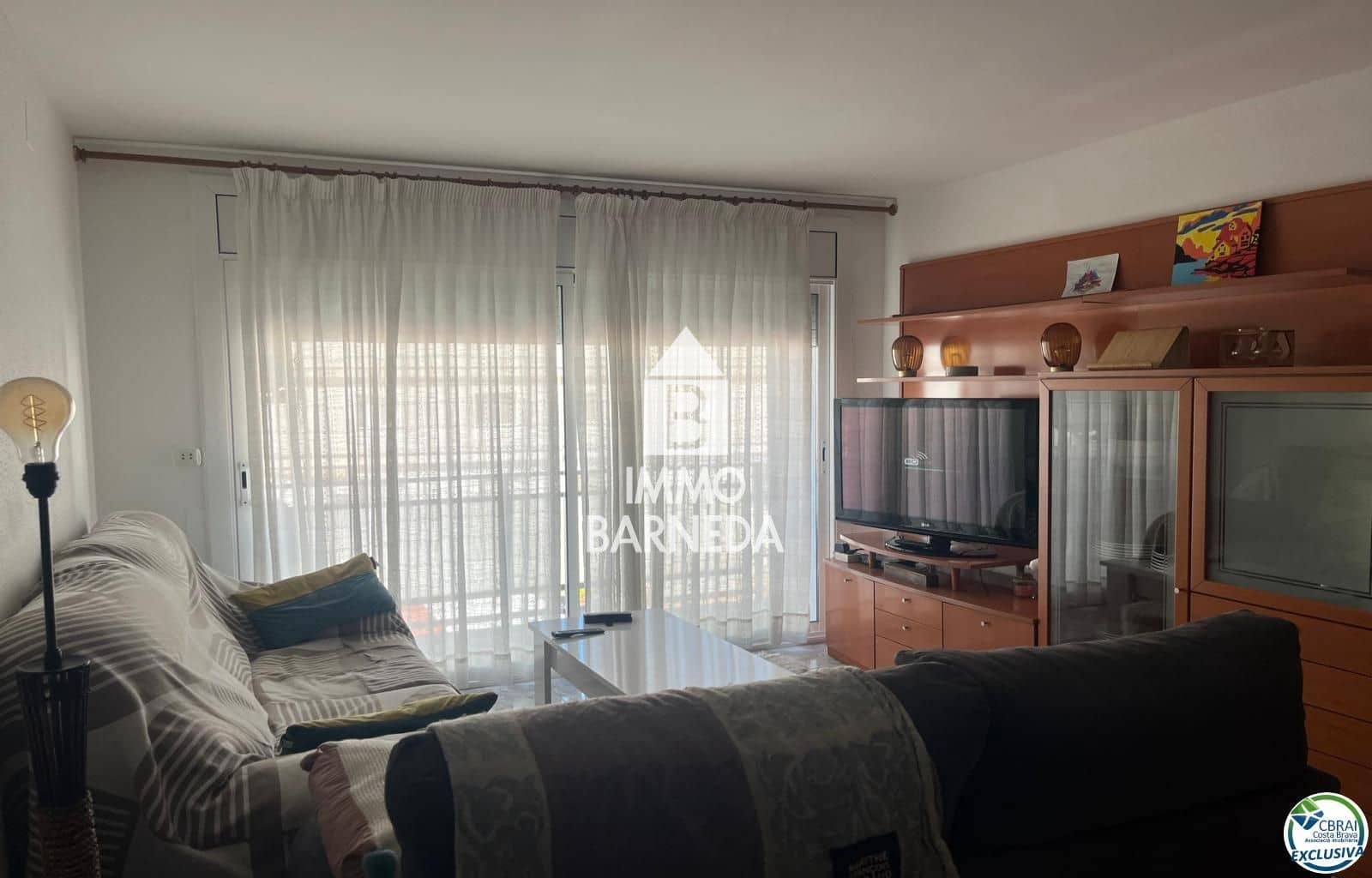 3 slaapkamer Flat te koop in Roses - € 265.000 (Ref: 9946038)