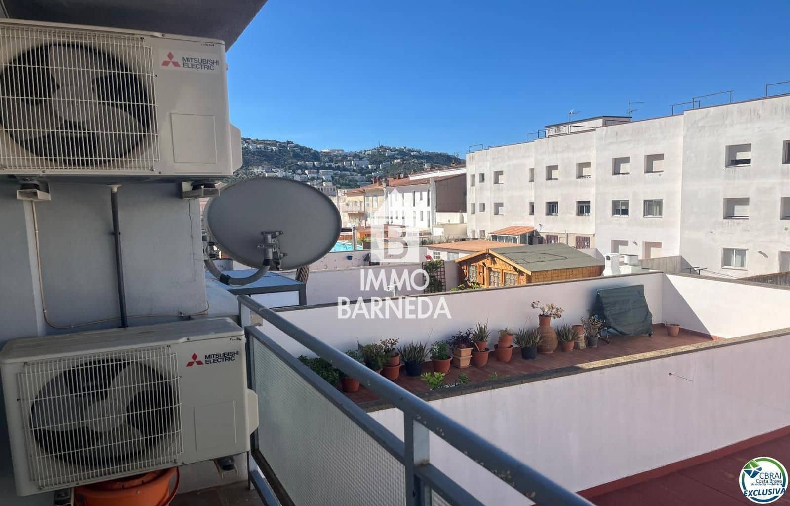 3 slaapkamer Flat te koop in Roses - € 265.000 (Ref: 9946038)