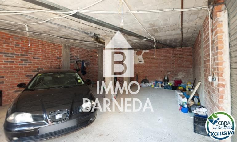 Commercieel te koop in Roses - € 192.000 (Ref: 9956337)