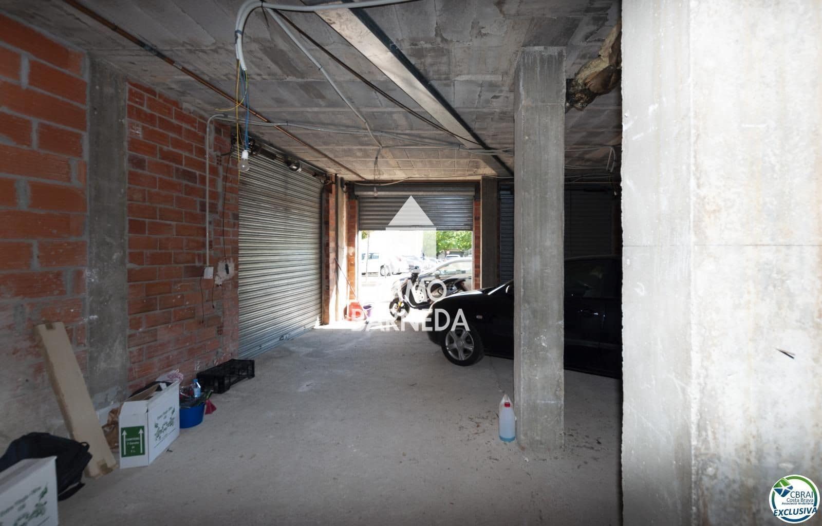 Commercieel te koop in Roses - € 192.000 (Ref: 9956337)